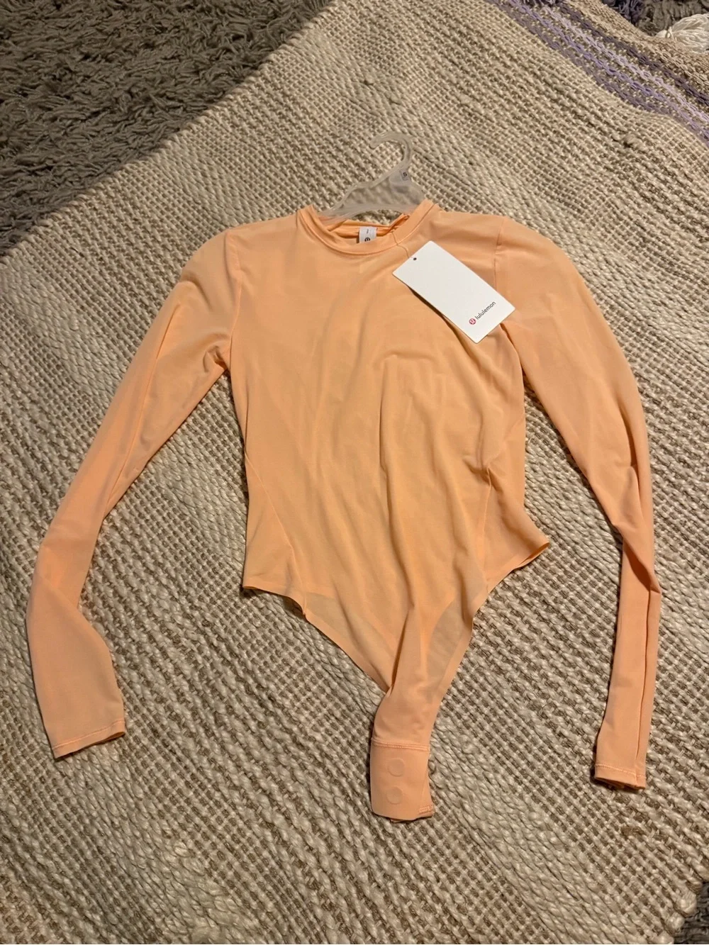 Lululemon wundermost NULU mesh Peach Long-Sleeve Bodysuit - Women